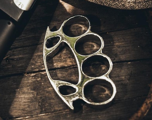 are-brass-knuckles-legal-in-washington-state-3