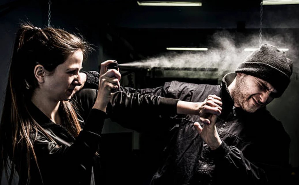 what-self-defense-weapons-are-legal-in-italy-1