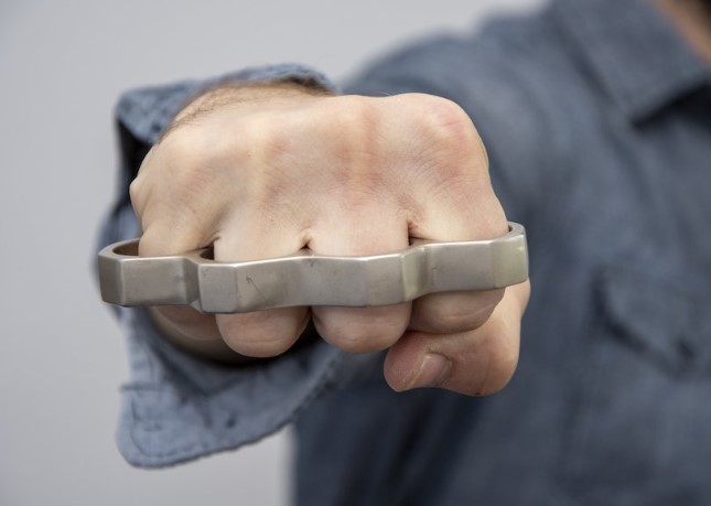 are-brass-knuckles-illegal-uk